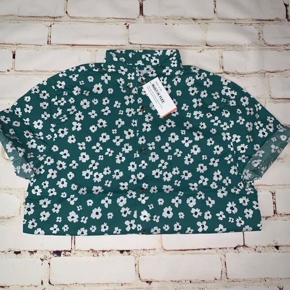 🆕[on] s/s button down shirt - Picture 3 of 4